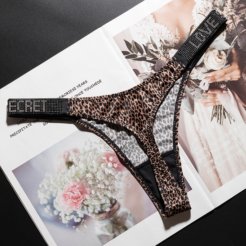 Letter Sexy Panties Women Thon - Wallpaper recension och pris